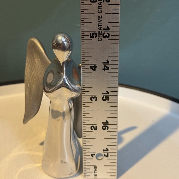MCM Vintage Hoselton Silver Aluminum Angel Figurine #2384 Signed, Made in Canada - Picture 6 of 6